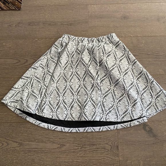 George  Skirt - Picture 1 of 2